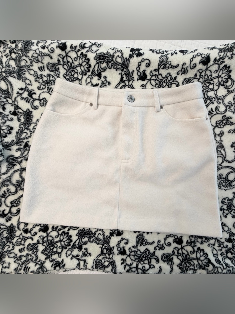 Revolve | Steve Madden Cream Mini Skirt